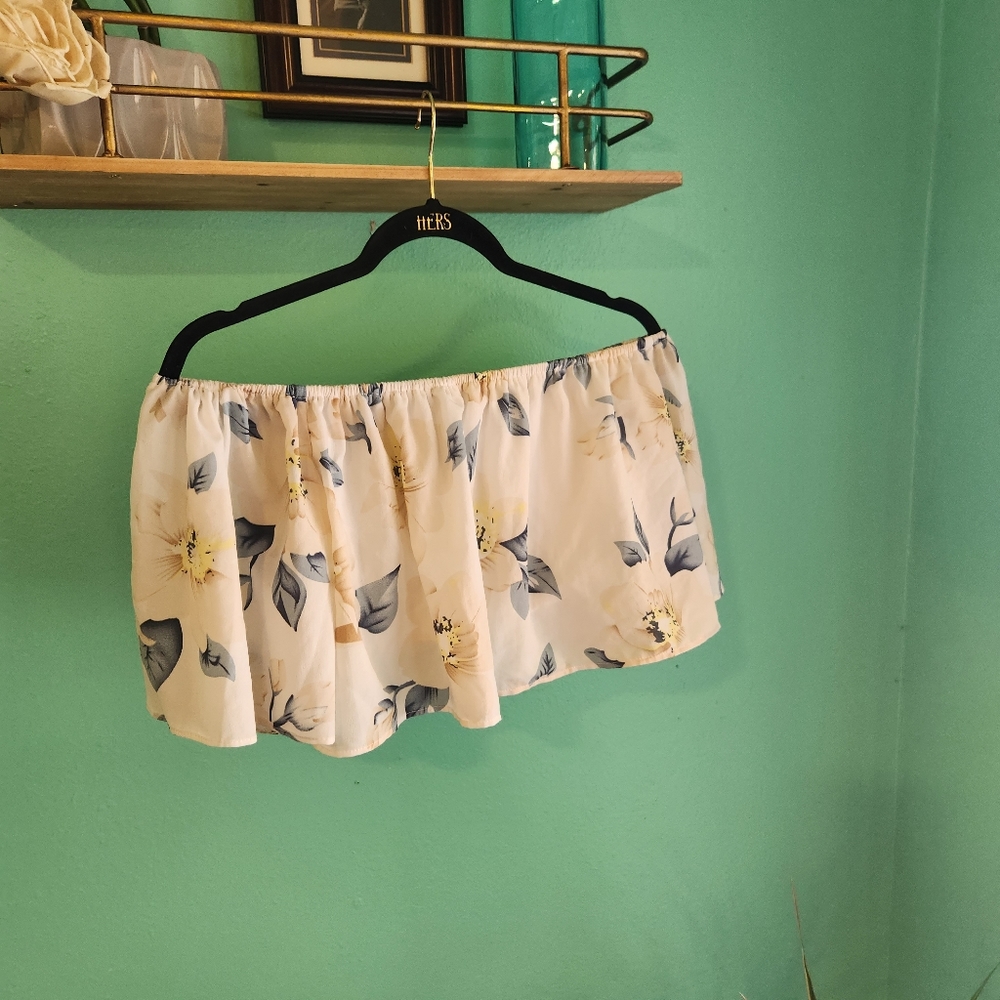 Crop top - Picture 2 of 7